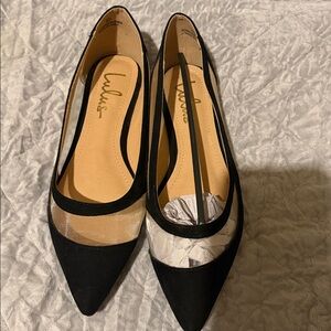 Brand new Lulus  Black Suede Flats